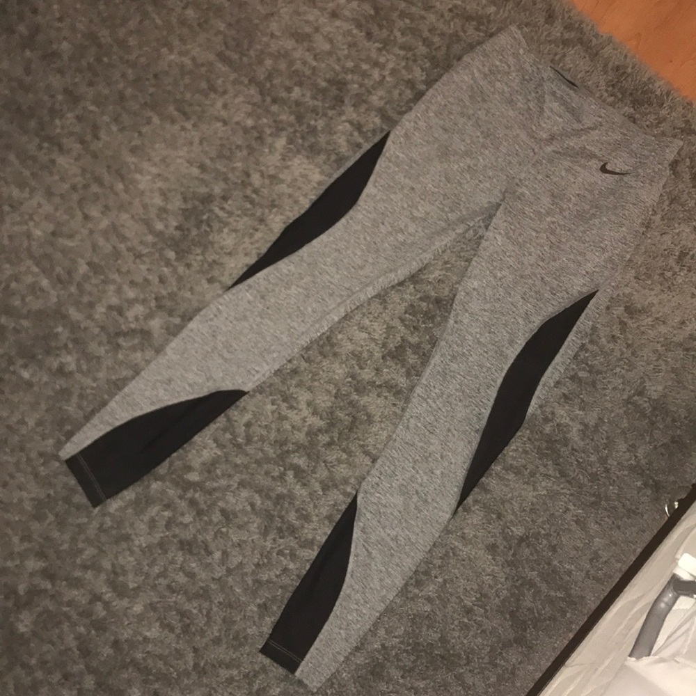 💥NWOT NIKE TIGHTS